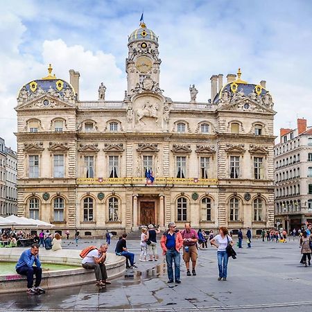 Апартаменты Guestready - 1-Br, 5 Minutes From Train Station Лион Экстерьер фото