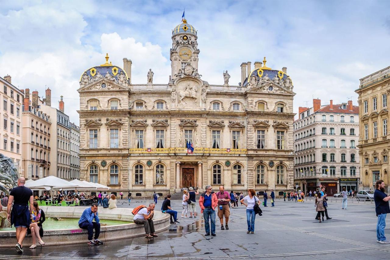 Апартаменты Guestready - 1-Br, 5 Minutes From Train Station Лион Экстерьер фото