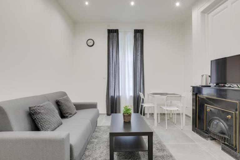 Апартаменты Guestready - 1-Br, 5 Minutes From Train Station Лион Экстерьер фото